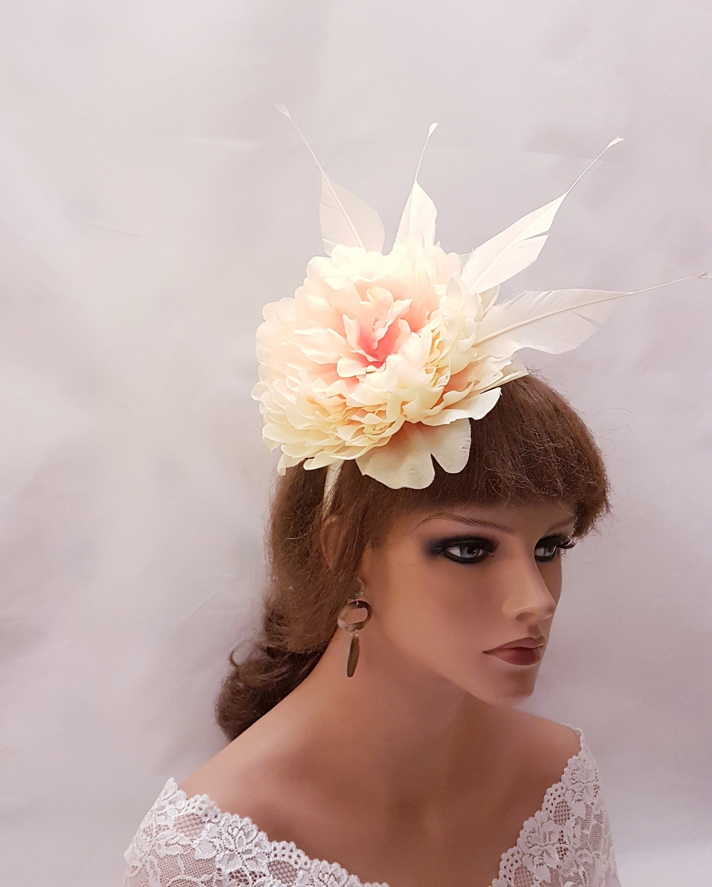 Elegant Floral Fascinator Headband with Cream Peach Flower & Feathers Headpiece for Wedding, Races,and Special Occasions Handmade Accessory