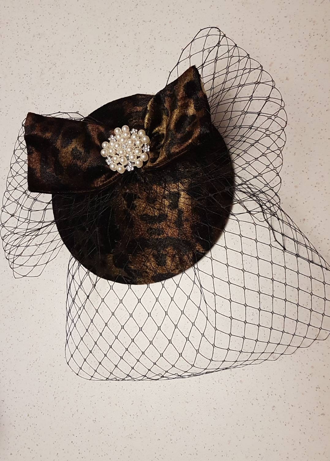 Lady Womens Dress Fascinator Velvet Hat Vintage 40s 50s Hat. Animal print Brown  Hat fascinator birdcage veil Party Wedding  ASCOT GOODWOOD