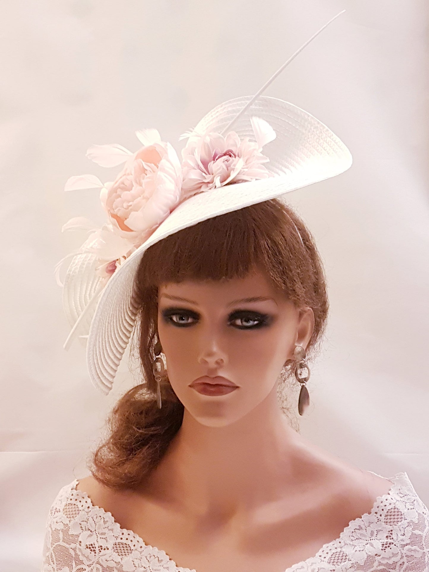 White & Pink fascinator Hat. Large saucer hatinator Quil Floral Church Derby Ascot Race Wedding TeaParty hat Mother of Bride/Groom Hatinator-EleganceFascinator