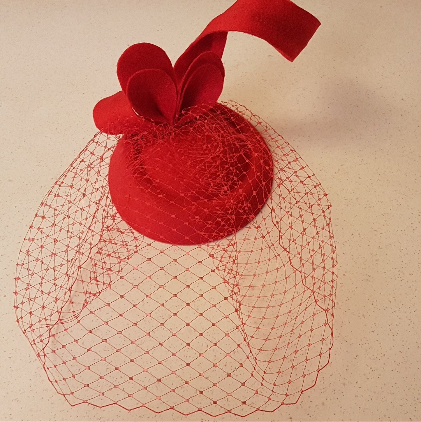 Fascinator, Red Hat fascinator #Red felt fascinator Birdcage veil hatinator. Ascot hat fascinator,Wedding, Race,Cocktail Church   fascinator