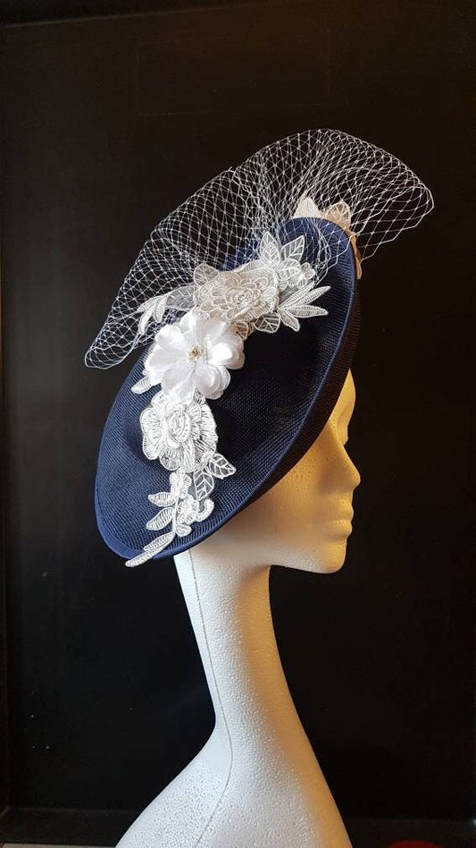 NAVY BLUE Hat FASCINATOR Wedding Mother of bride Kentucky Derby Royal Ascot Race Ladies 30cm Large Saucer Sinamay Hat Navy and Off white hat