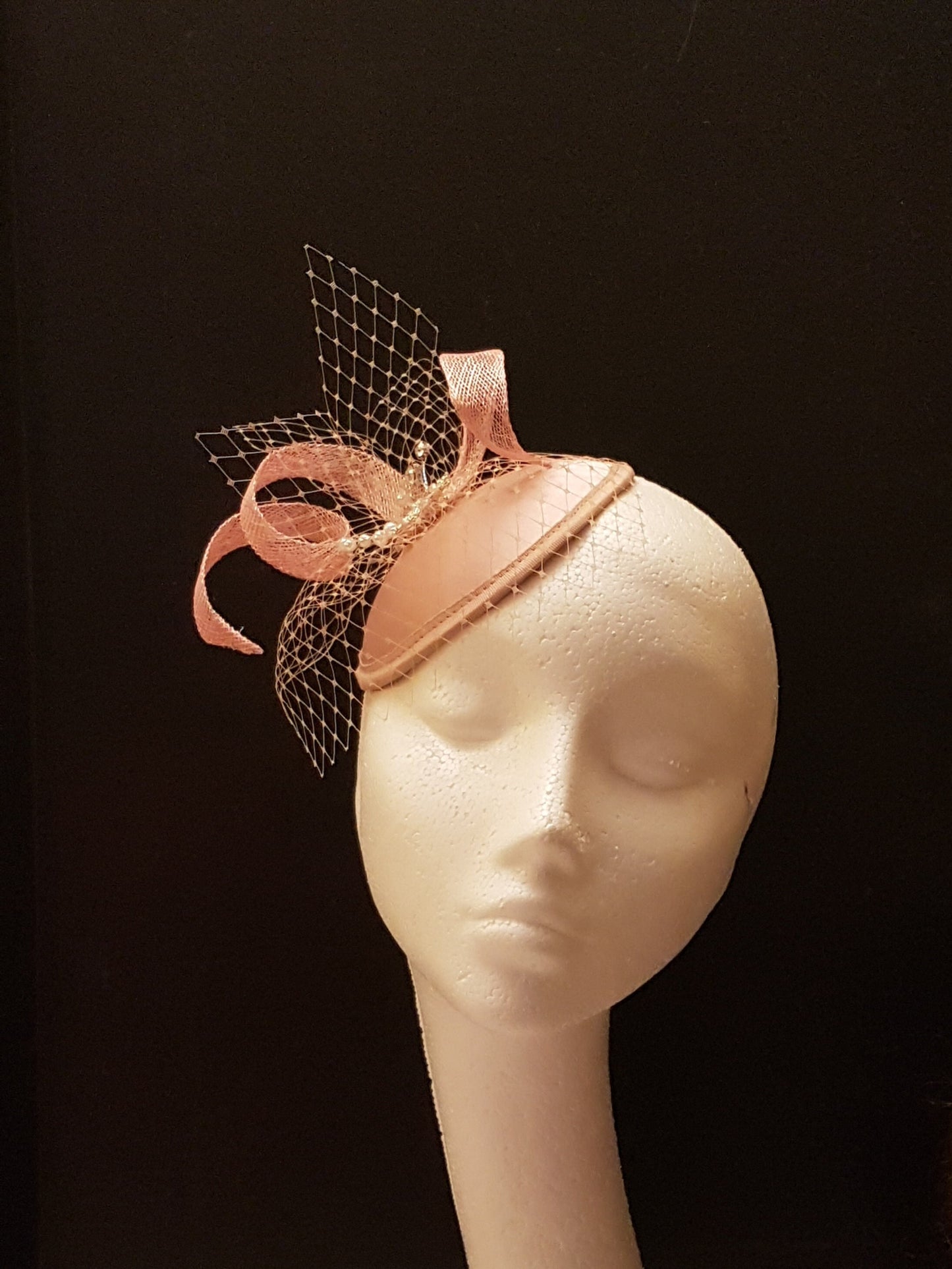 PINK FASCINATOR, Shade of Blush Pink ROSE  Hat fascinator # Sinamy Satin hat fascinator, Race,Cocktail,Ladies day,Ascot hat   French netting