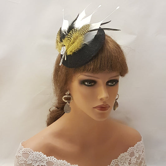 Fascinateur noir Chapeau en dentelle noire Moutarde Or Noir Blanc Chapeau à plumes Église Ascot Mariage TeaParty Course Chapeau de cocktail Fascinateur NOIR