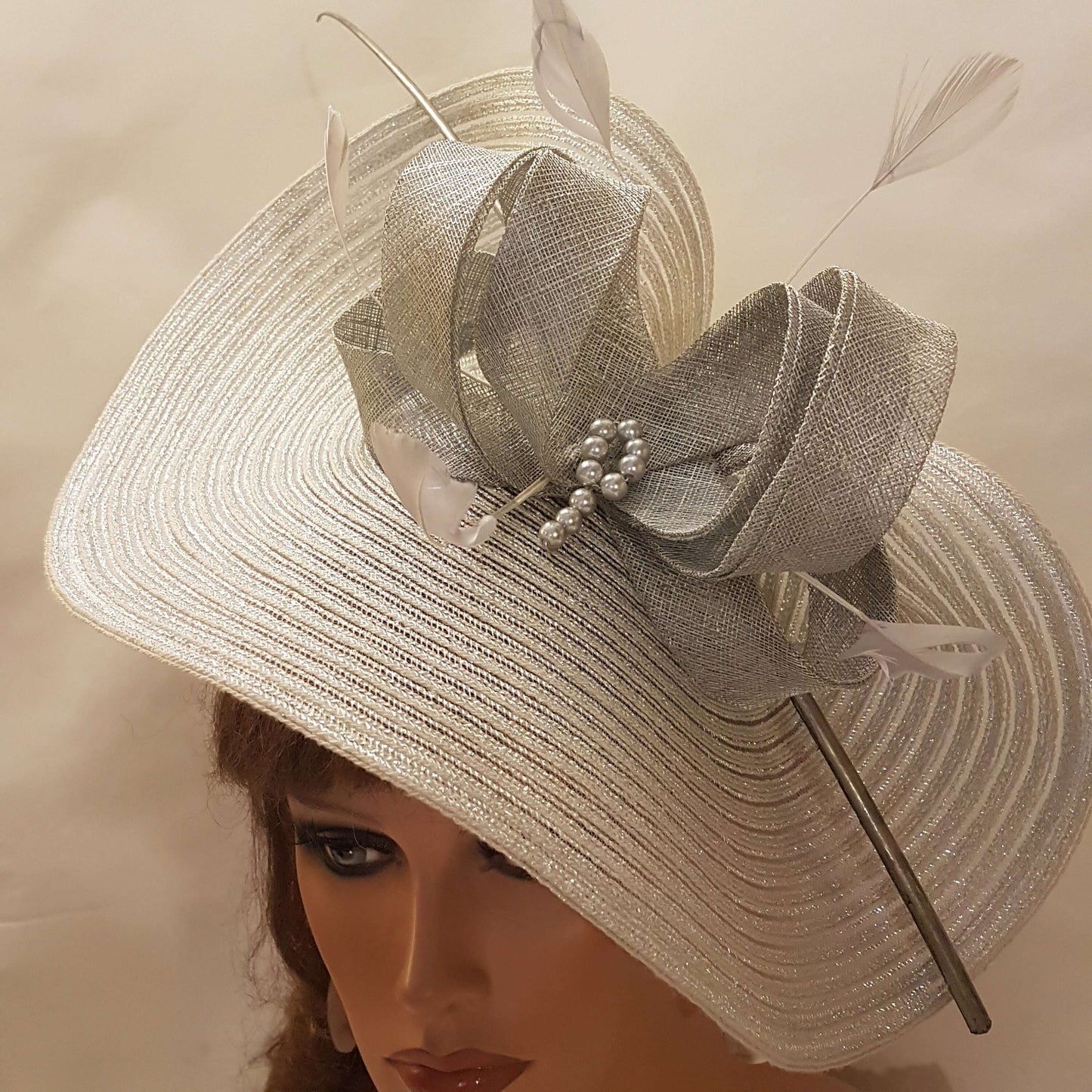 Elegant Metallic Silver Wide Fascinator Hat with Feather,Pearls,Bow.Sophisticated Headpiece Wedding,Mother of bride hat,Statement Accessory