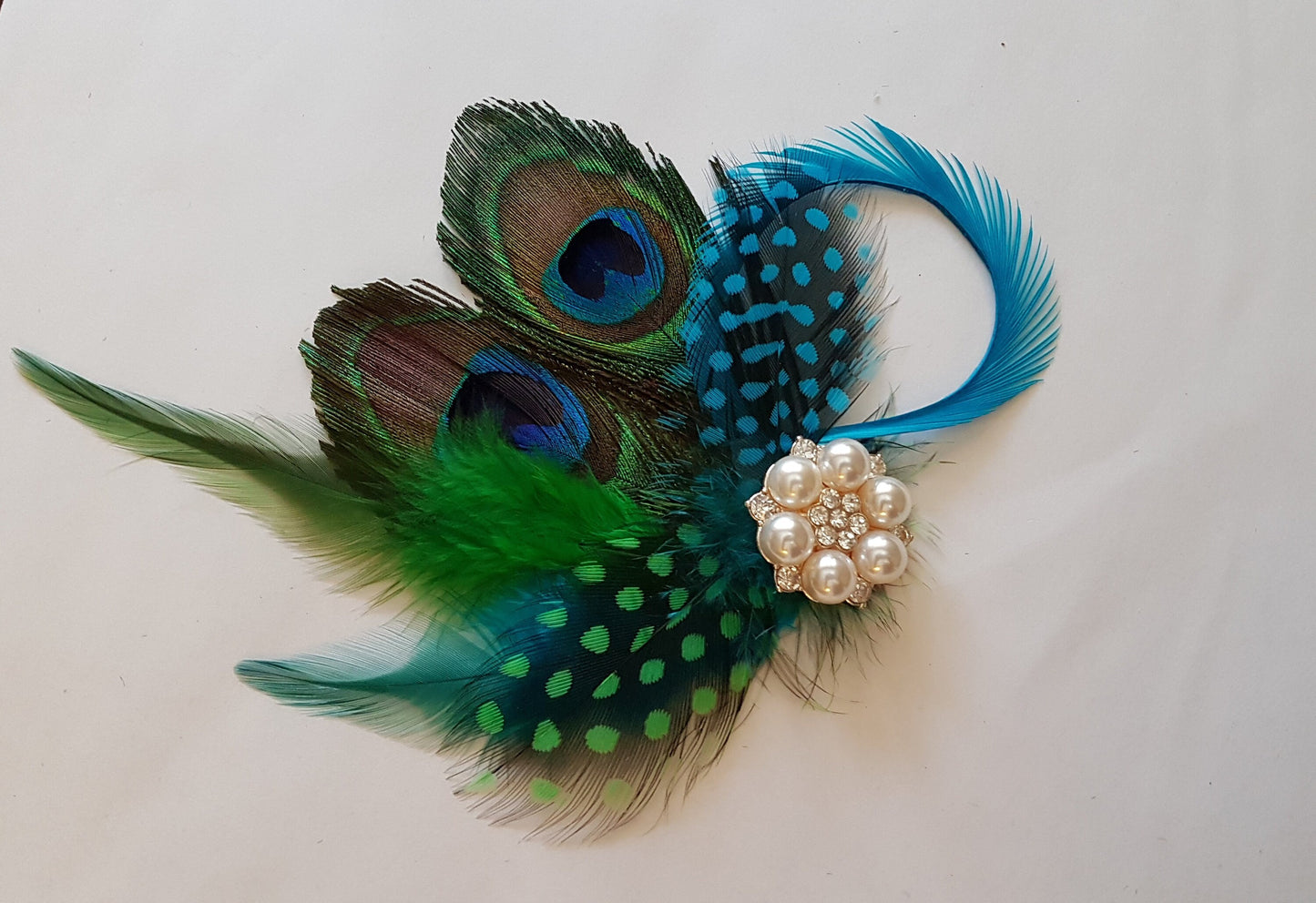 Feather fascinator, Peacock feather fascinator with Crystal Pearl. Turquoise Blue Green 1920s Gatsby headpiece Bridal Bridesmaid fascinator