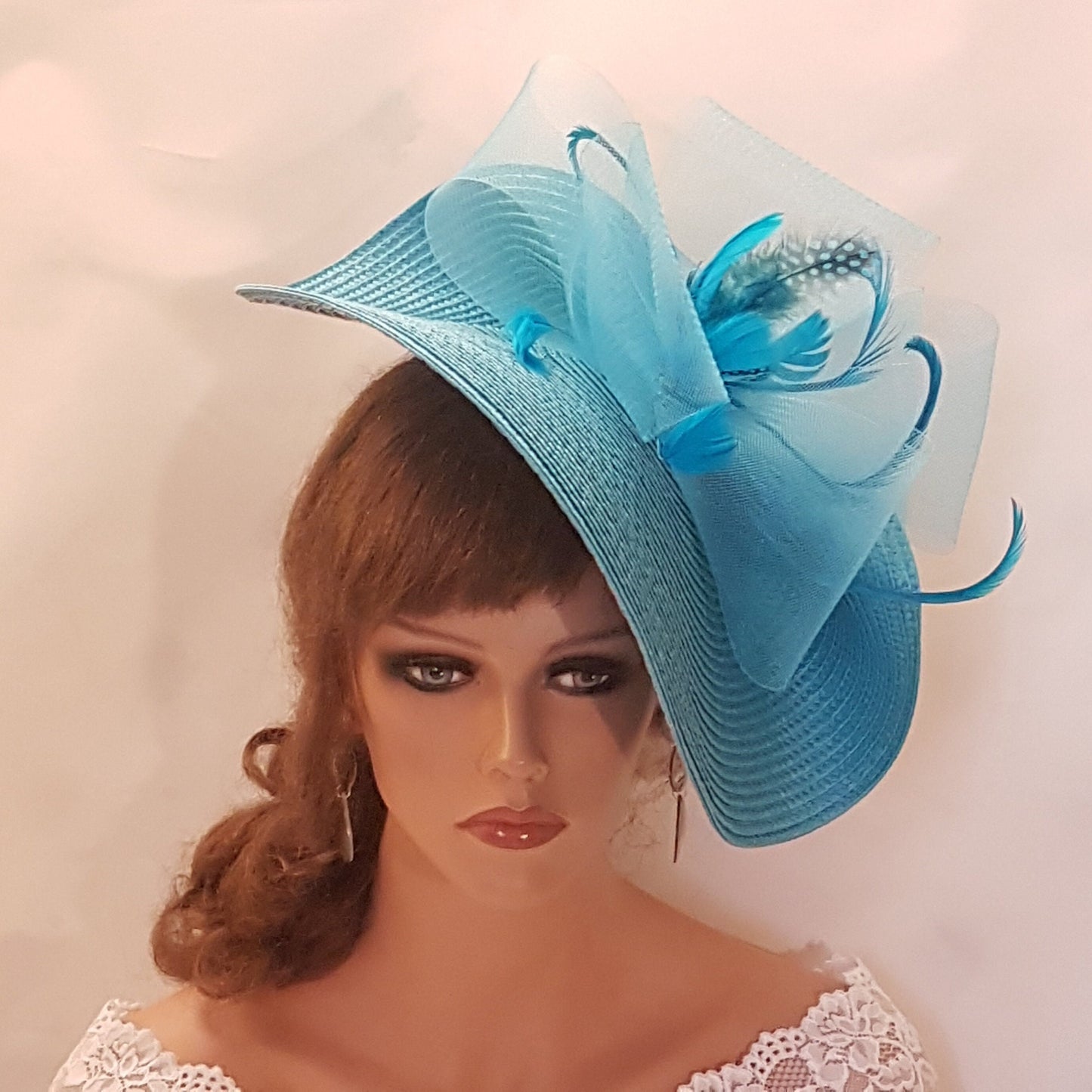 Chapeau fascinateur BLEU grande soucoupe Chapeau PLUME bleu TURQUOISE Chapeau d'église Derby Ascot Chapeau de fête de mariage royal Chapeau de mère de la mariée/du marié