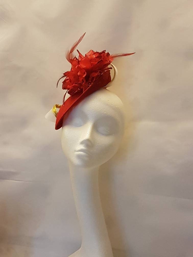 RED HAT Fascinator,#RED Hat Fascinator,Wedding Church Hat,Fascinator Hat,Goodwood Cocktail Ascot Hat Feather Hat Fascinator Gold edge Swirl