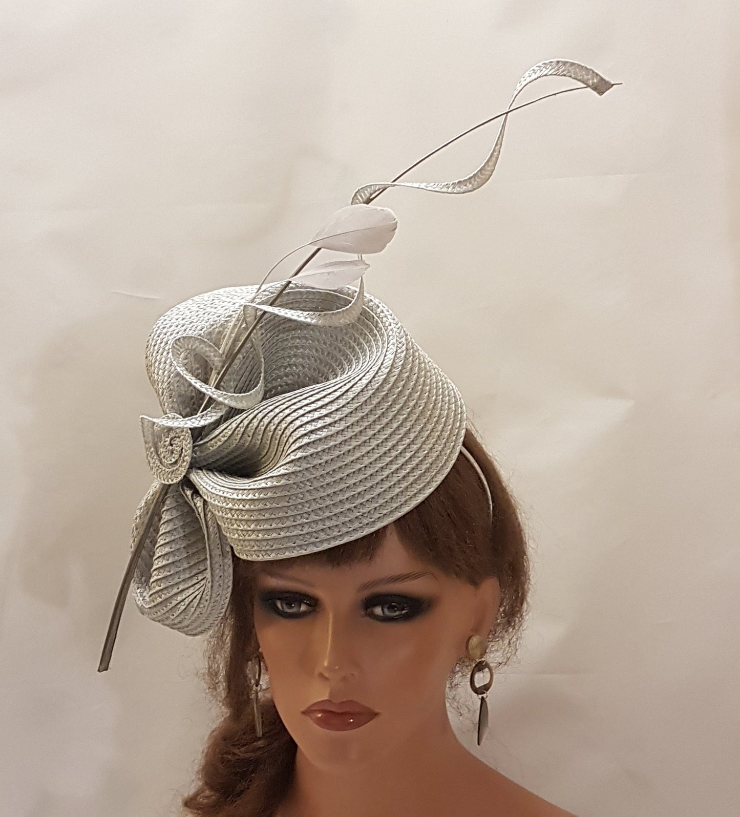 SILVER Grey Hat fascinator large saucer  hatinator Womens Royal Ascot, hat Church,Derby Race Wedding Party hat Mother of Bride/Groom Hatinat