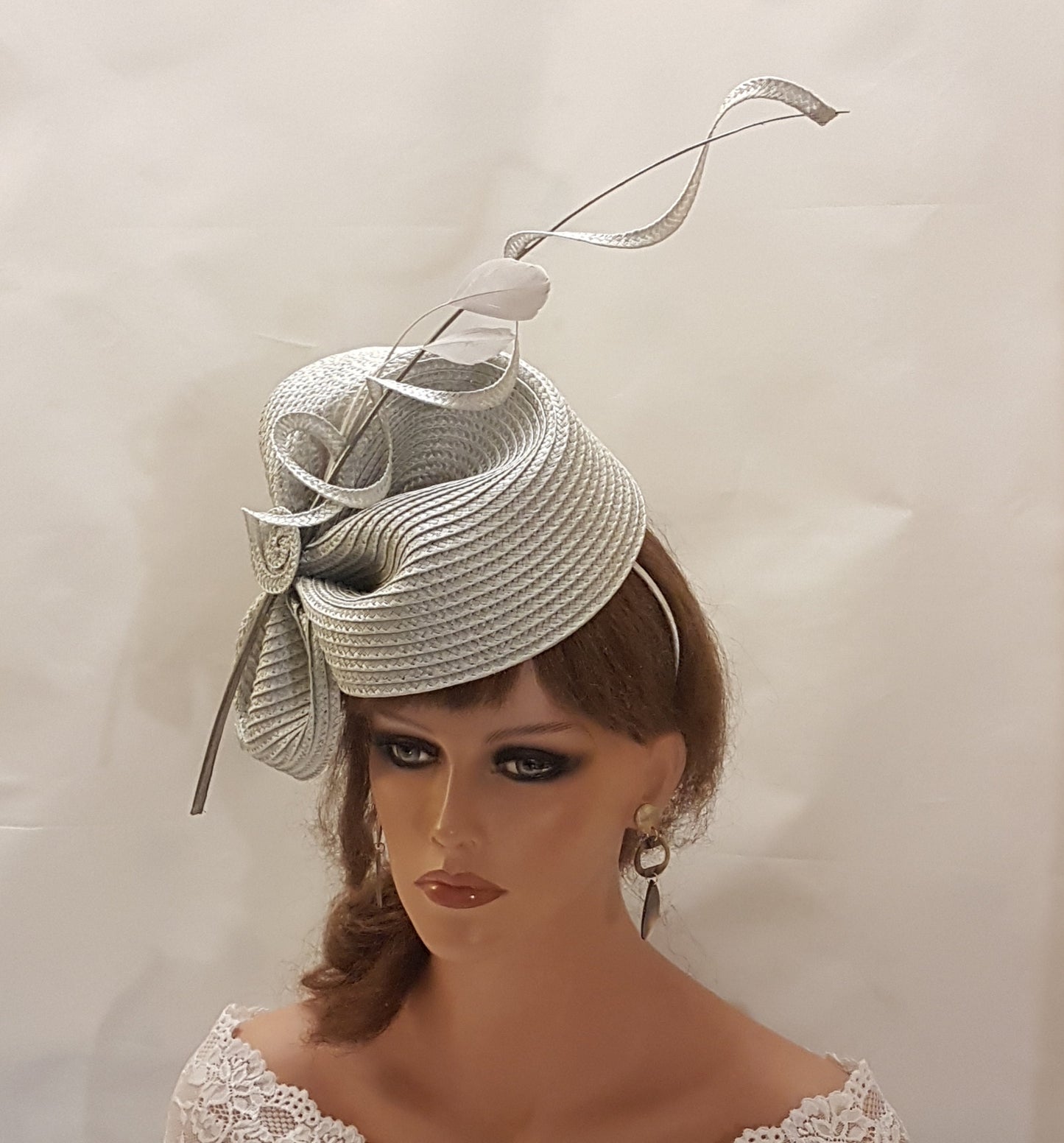 SILVER Grey Hat fascinator large saucer  hatinator Womens Royal Ascot, hat Church,Derby Race Wedding Party hat Mother of Bride/Groom Hatinat