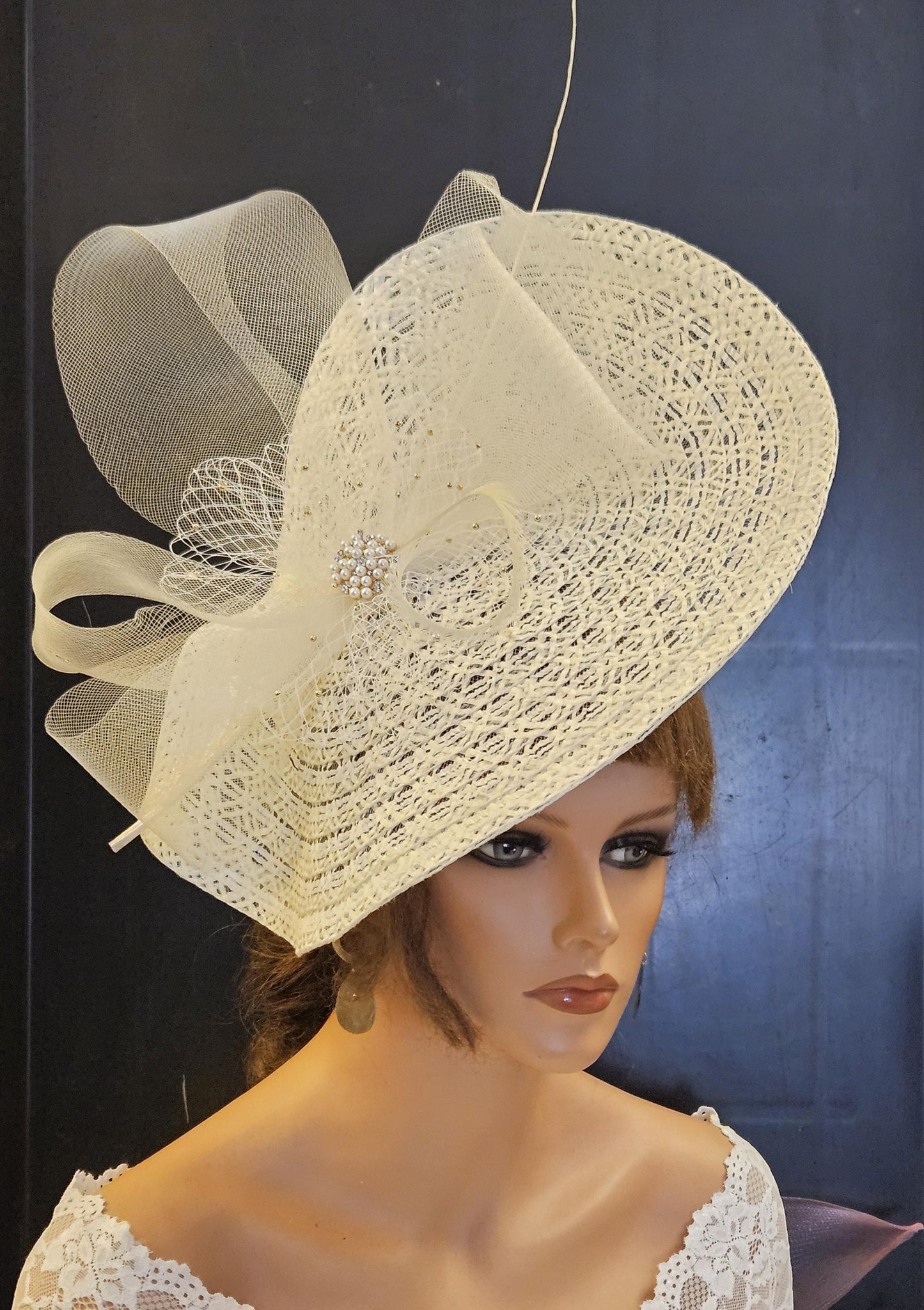 Ivory fascinator large saucer hatinator Feather Floral Church Derby Royal Ascot Hat Race Wedding Party hat Mother of Bride/Groom Hatinator