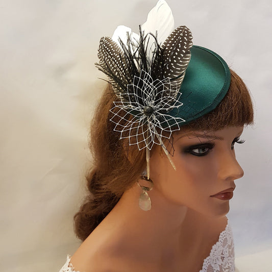 Chapeau fascinateur Vintage années 40 50 VERT BOUTEILLE plume Hatinator Vert Fascinateur Chapeau Course Cocktail Ascot chapeau de fête Mariage fascinateur de fête