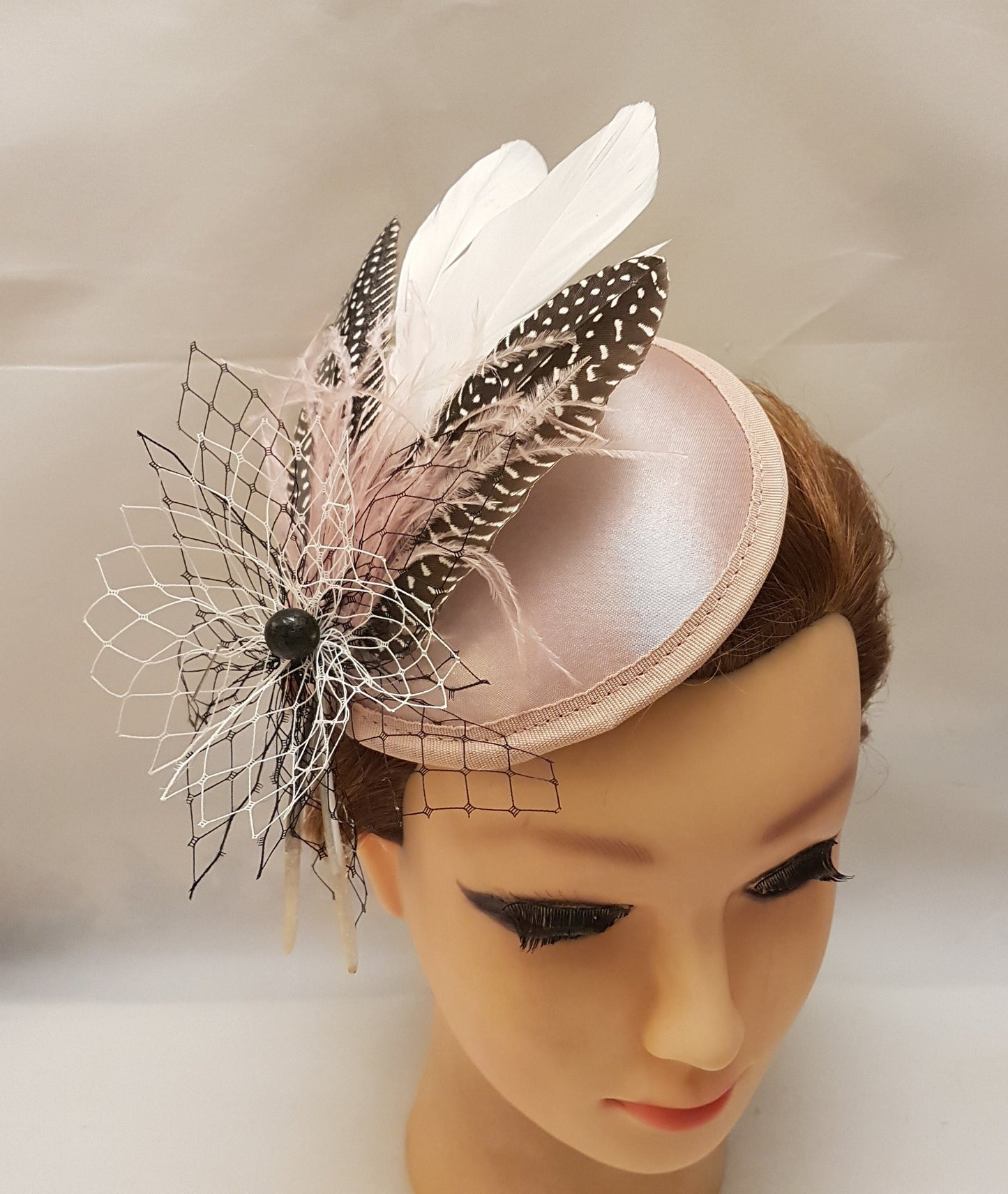 Pink Fascinator Hat FEATHER Hat  BLUSH PINK  headpiece,Race hat Cocktail Ascot Hat Wedding church Ladies party Fascinator Gatsby fascinator