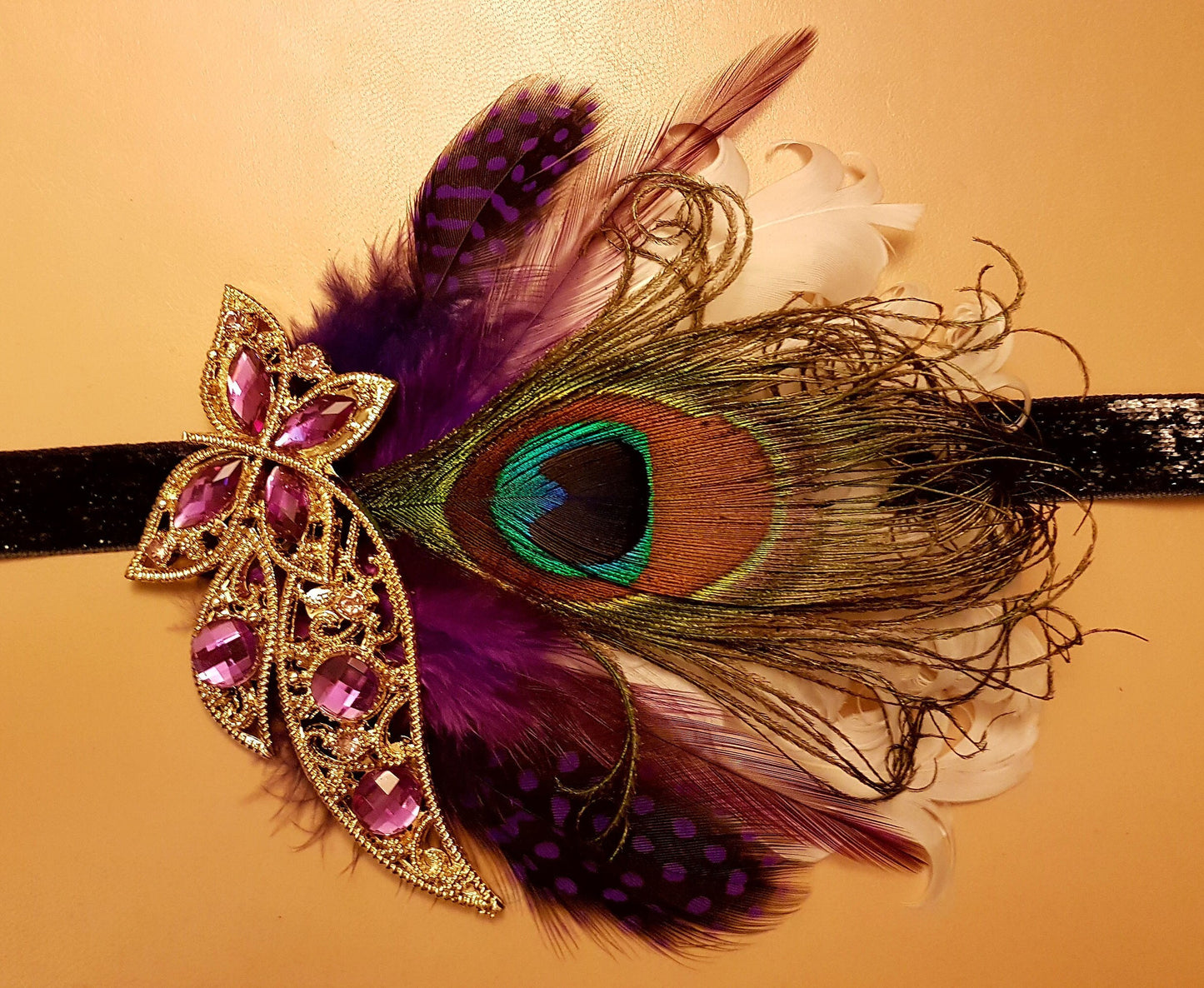 Bandeau Gatsby, bandeau en plumes de paon #1920s Flapper Headpiece Fascinator de mariage, bandeau bohème en plumes violettes et cristaux