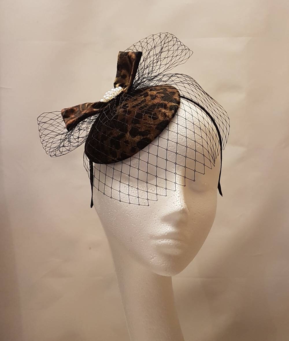 Lady Womens Dress Fascinator Velvet Hat Vintage 40s 50s Hat. Animal print Brown  Hat fascinator birdcage veil Party Wedding  ASCOT GOODWOOD