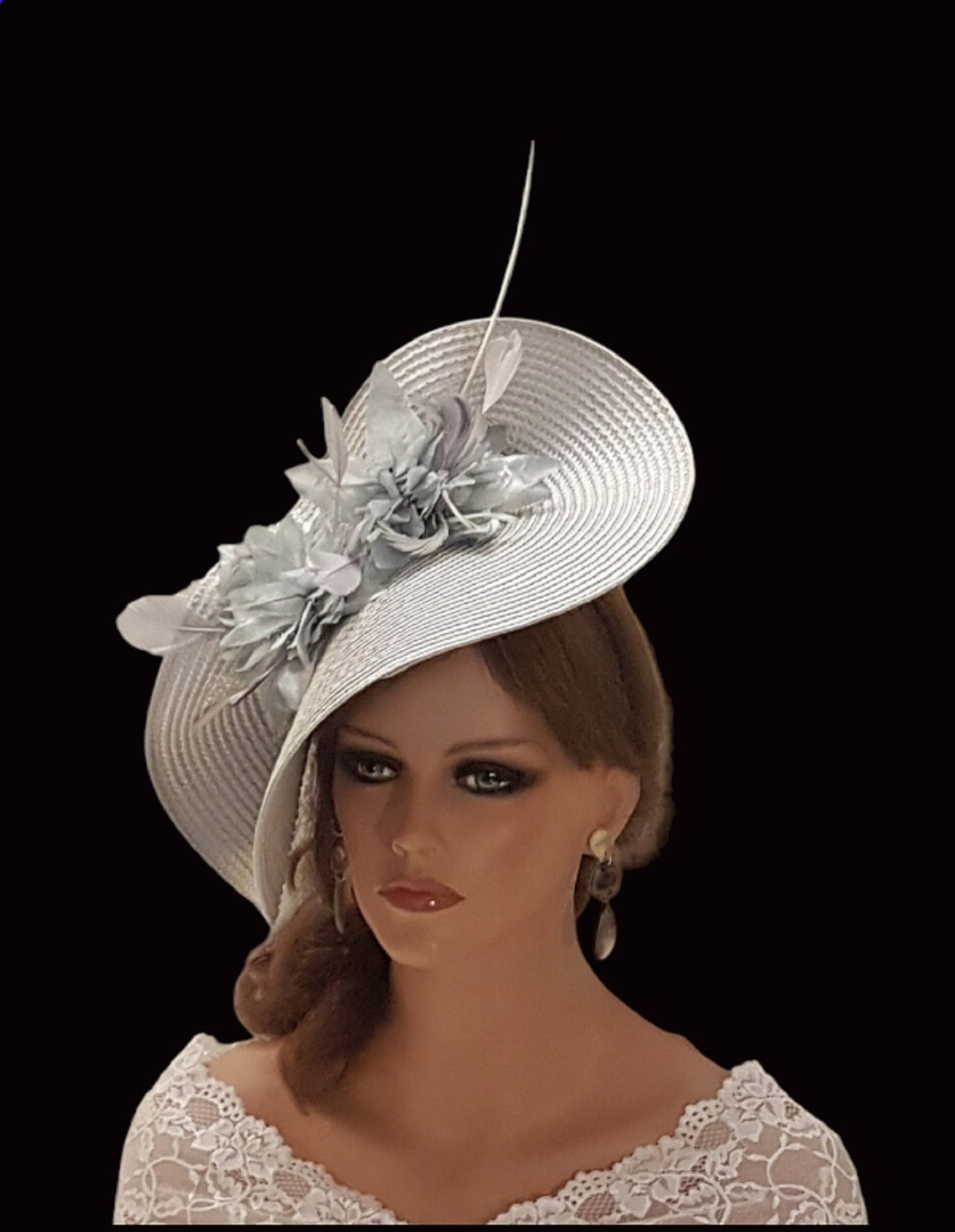 SILVER GREY HAT Fascinator, Large saucer hatinator with  long Quil Floral hat. Church, Derby, Ascot, Wedding, TeaParty hat. Mother of Bride/Groom Hatinator