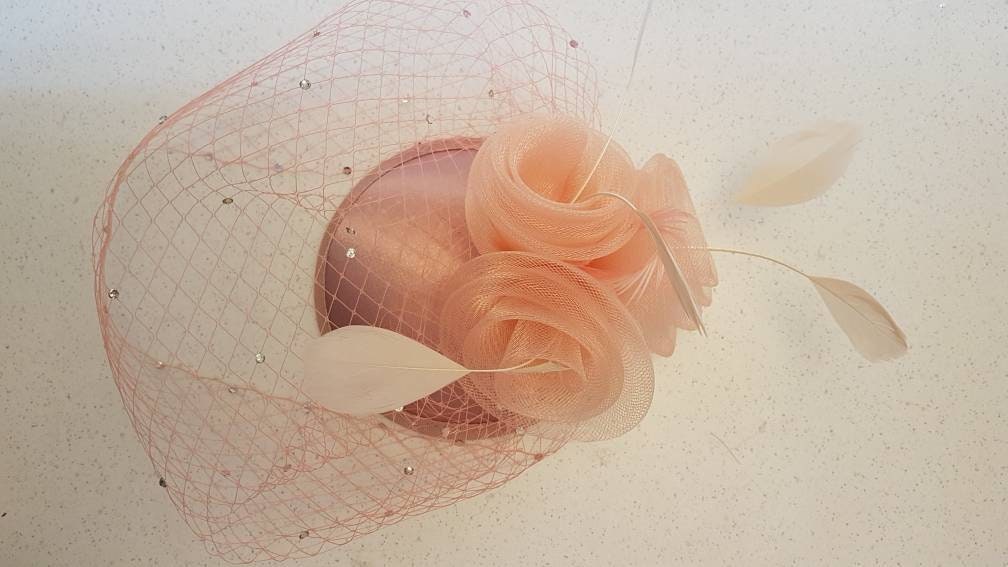 Birdcage veil Hat fascinator White Ivory - ELEGANCEFASCINATOR