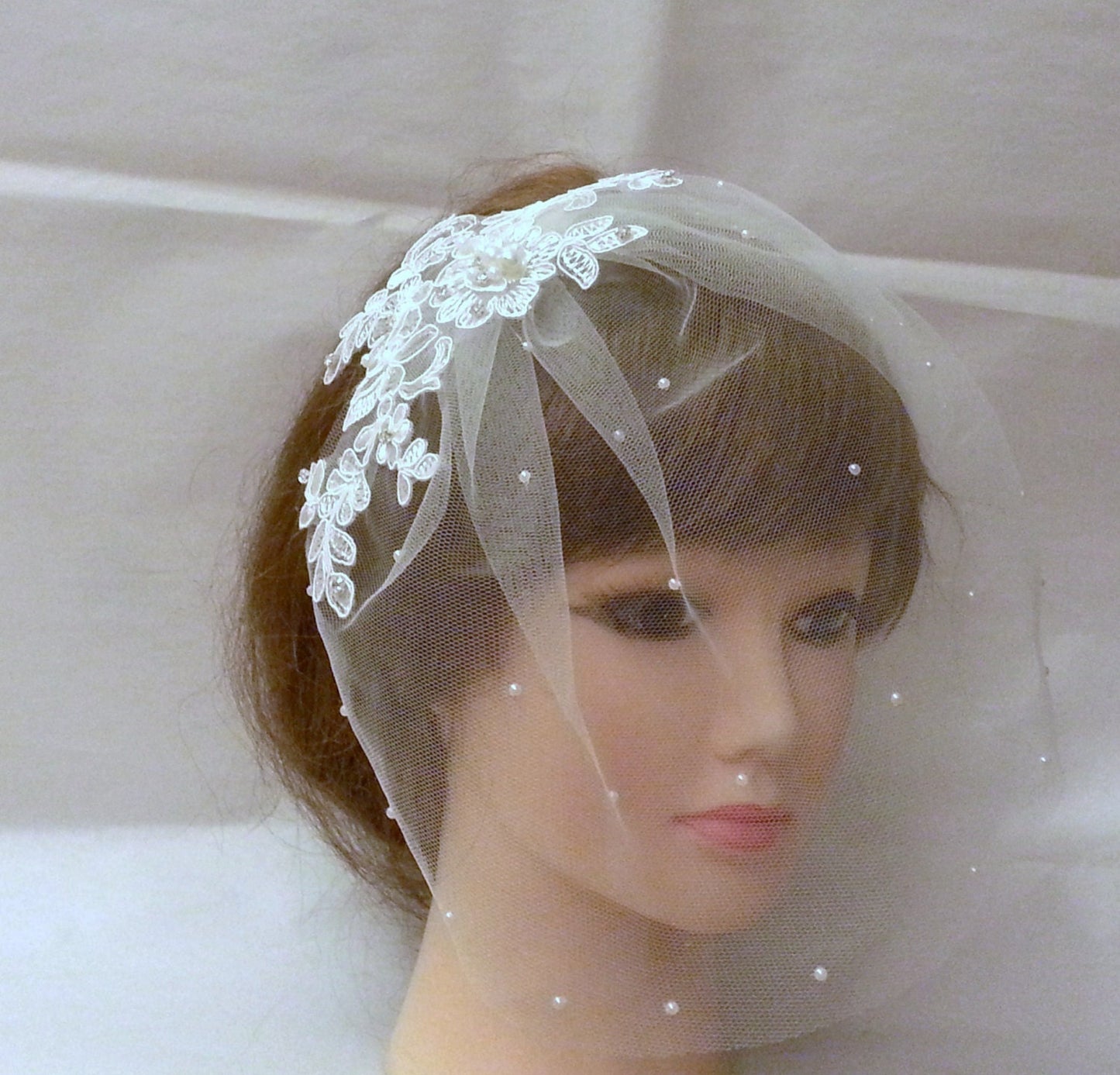 White, Ivory Tulle birdcage veil w Lace fascinator Diamonte Pearls Bridal veil Blusher veil Bandeaue veil