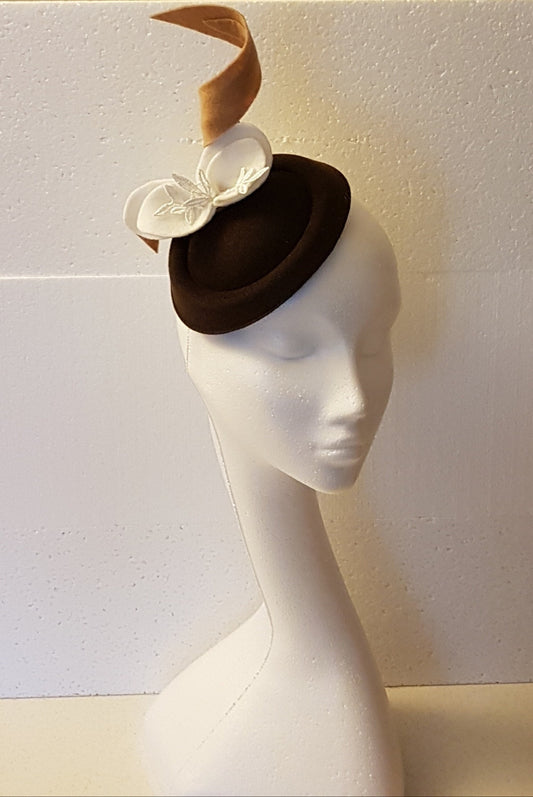 BROWN & TAN Hat fascinator. #BrownHAT fascinator with White felt leaves.Ascot hat fascinator,Wedding Race,Cocktail Church hat  fascinator