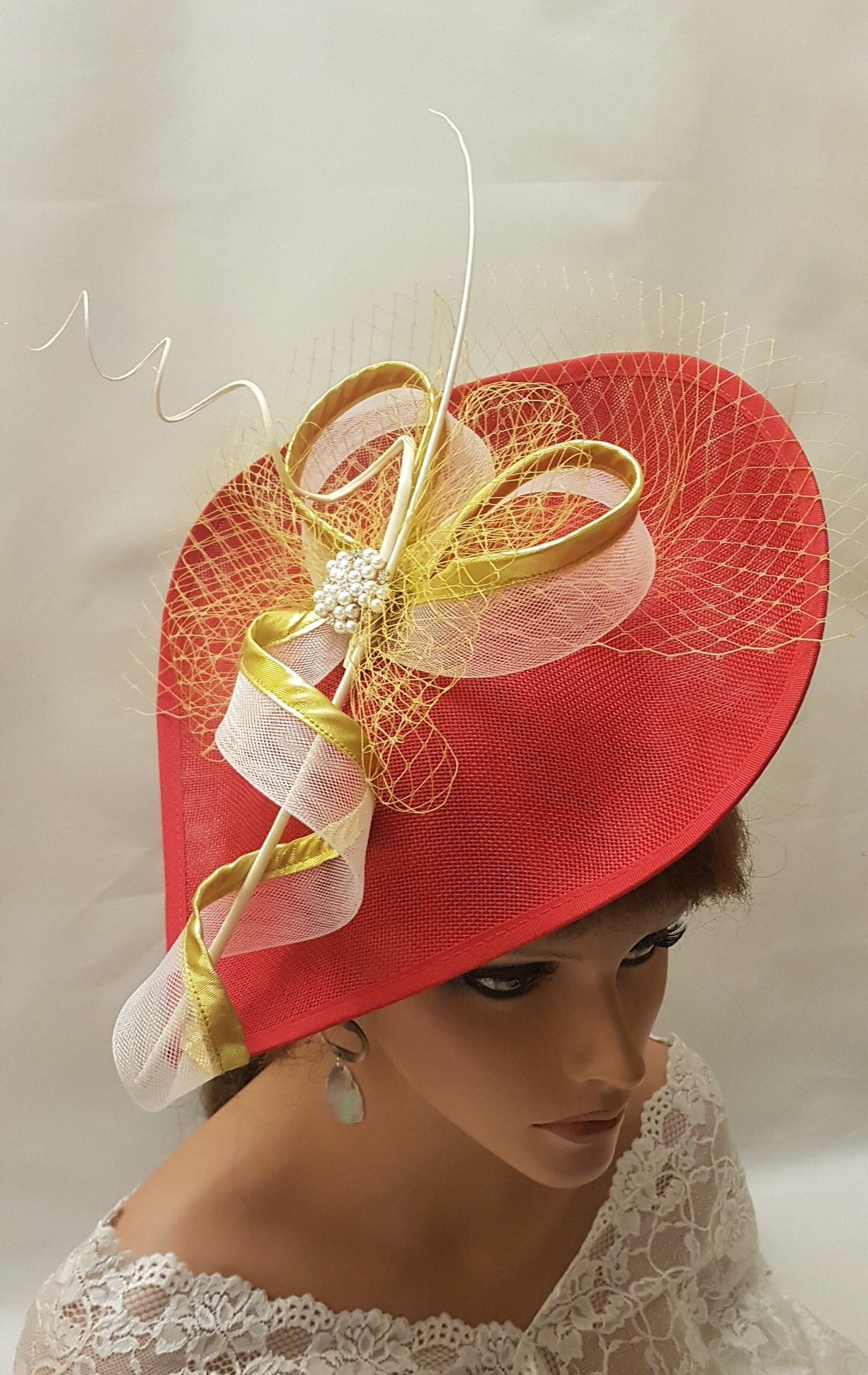 RED & GOLD Hat Fascinator Long Quill Feather Gold French Netting Wedding Ceremoney Hatinator Cocktail Ascot Mother of bride Groom Hatinator