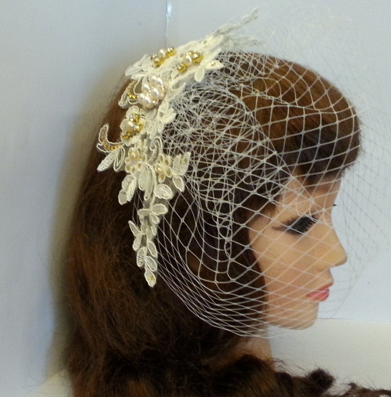 Birdcage veil and fascinator set of 2 White or Ivory   w Detachable Lace fascinator  GOLD TONE Diamonte Pearls Bridal veil Blusher veil