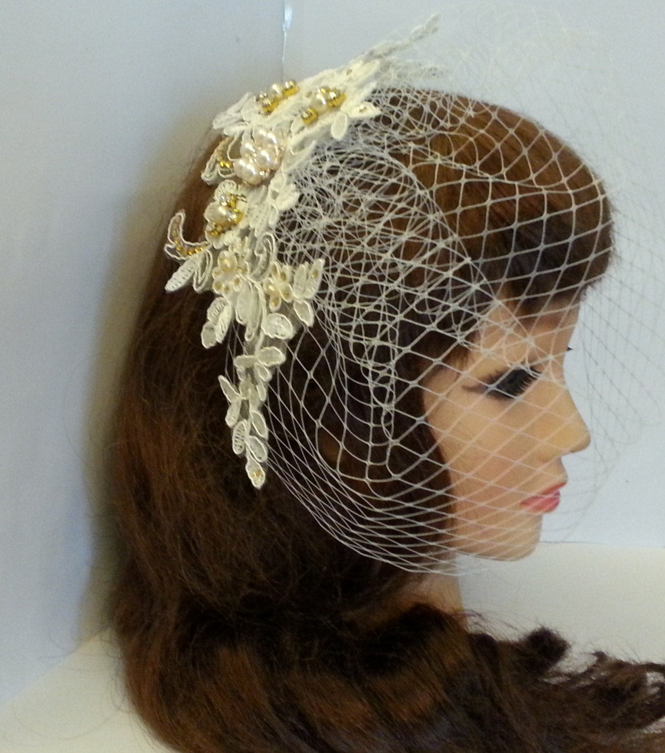 Birdcage veil and fascinator set of 2 White or Ivory   w Detachable Lace fascinator  GOLD TONE Diamonte Pearls Bridal veil Blusher veil