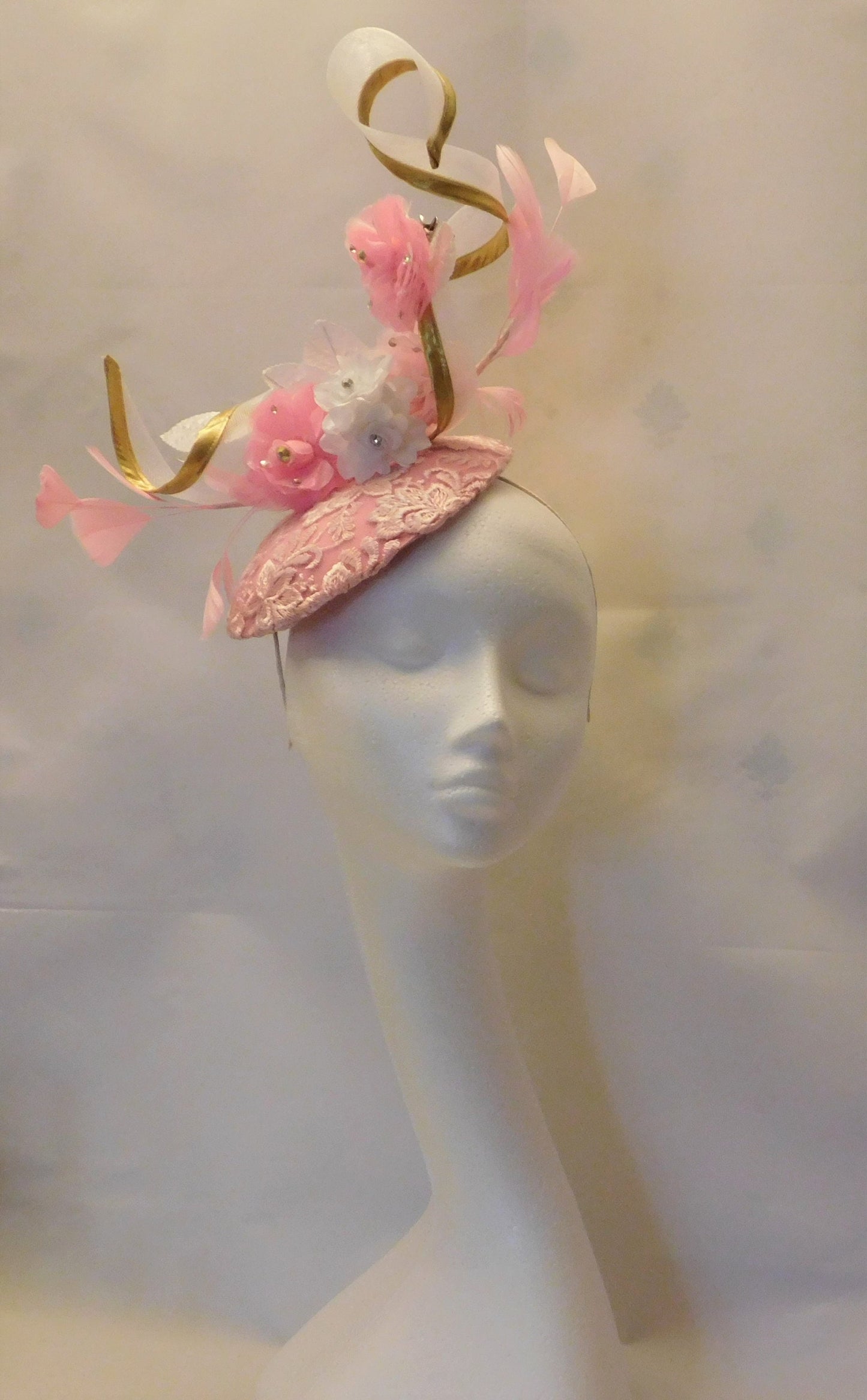 PINK HAT FASCINATOR  #Pink hat with Gold edge swirl Kentucky derby  Ascot hat fascinator Wedding, Race, Cocktail hat Church hat fascinator