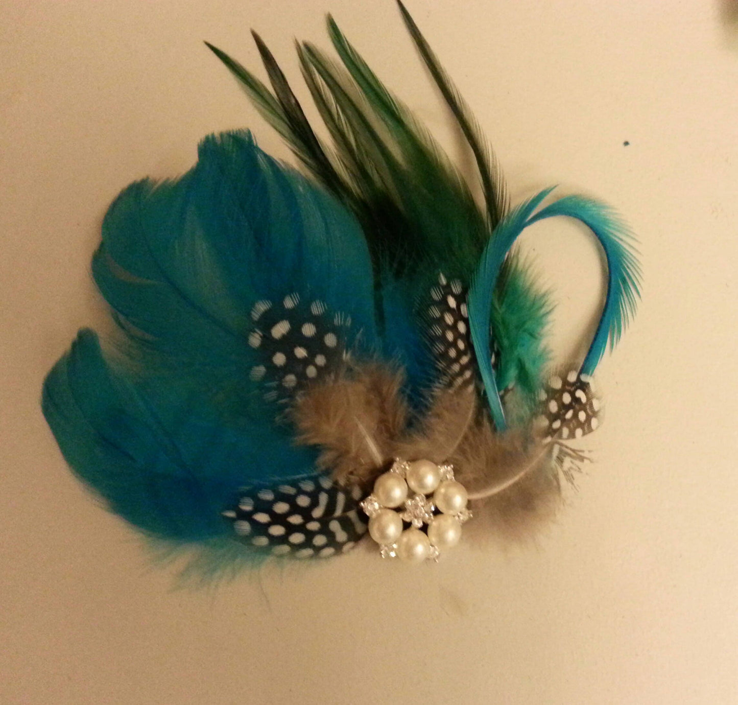 Feather Fascinator,Peacock blue/Green fascinator,Crystal Pearl Blue Green hair Clip #1920s Gatsby headpiece, #Bridal Bridesmaid fascinator