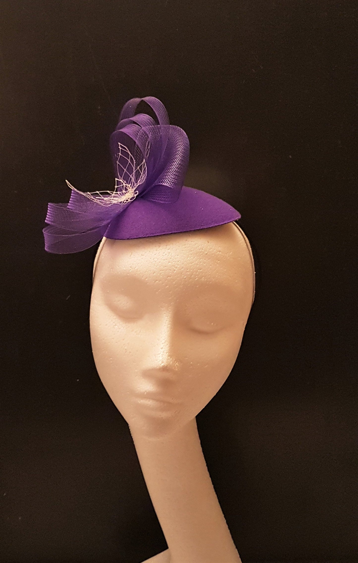 PURPLE FASCINATOR, 40s 50s PURPLE Tear drop Hat fascinator # Purple hat fascinator, Race,Cocktail,Ladies day,Ascot hat, Purple  hat