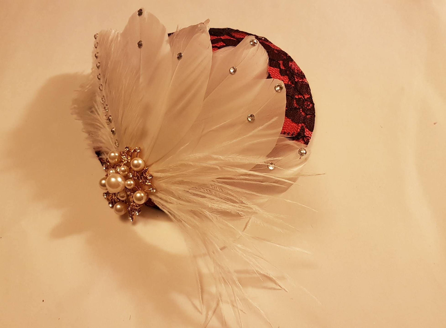 Fascinator Wedding hat, hair accessory,  feather facinator, Wedding Feather Fascinator, Ascot hat Feather Hairpiece, Feather Fascinator