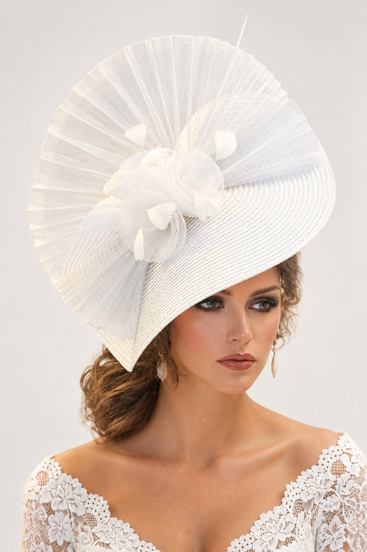 White,Ivory fascinator large hatinator Ascot Race Wedding TeaParty hat Mother of Bride Hatinator.