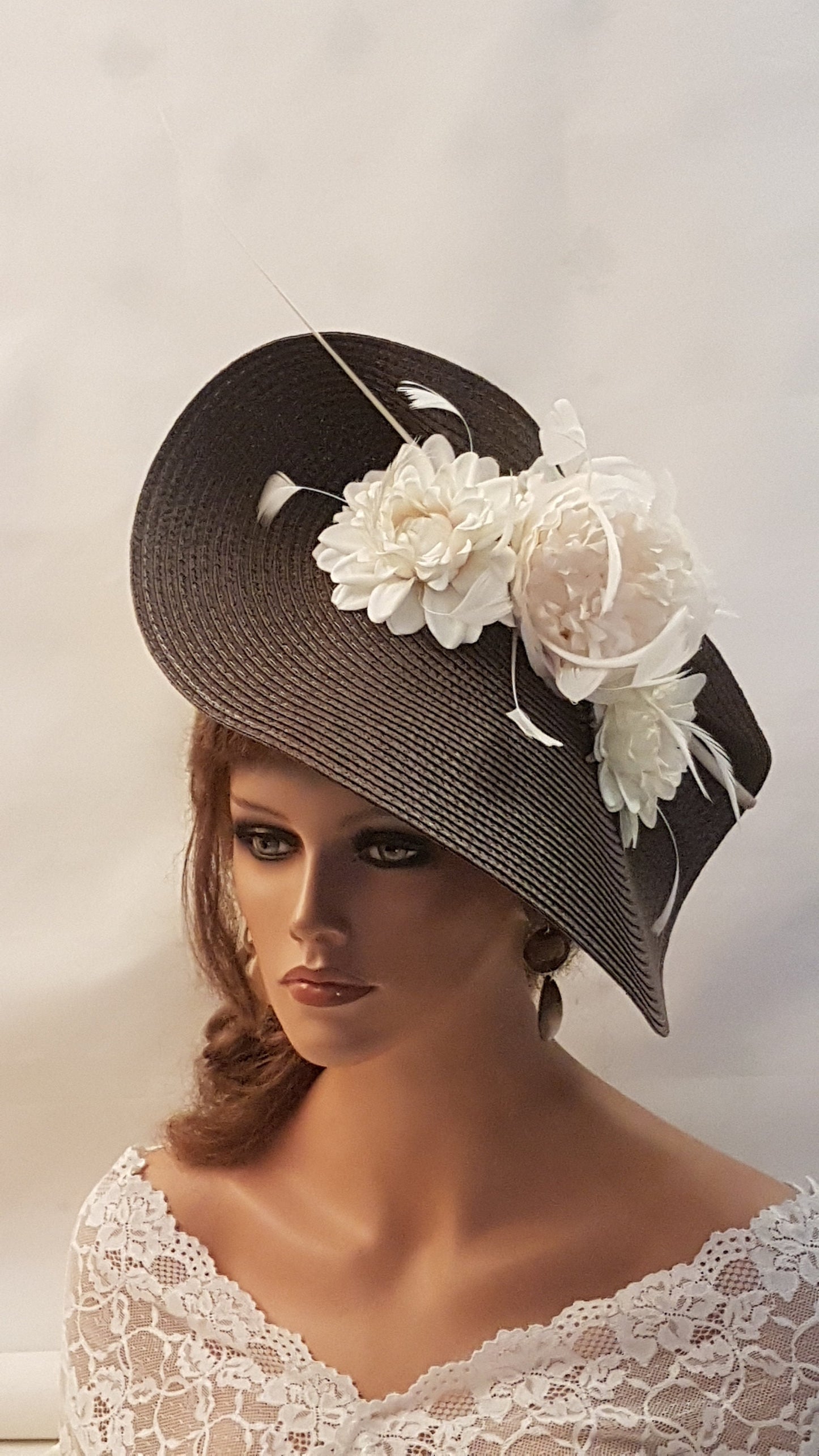 Chapeau fascinateur marron et ivoire, grande soucoupe, chapeau Quil Floral Church Derby Ascot Hat Race Wedding TeaParty Hatinator pour mère de la mariée/du marié