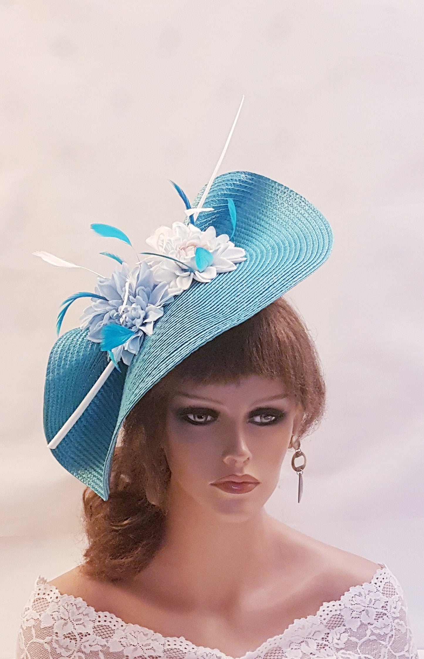 WHITE & BLUE Wide Straw weave Hat Fascinator with Flowers and Feathers. Stylish Headpiece Weddings,Formal Events,Race,Garden Party Headpiece