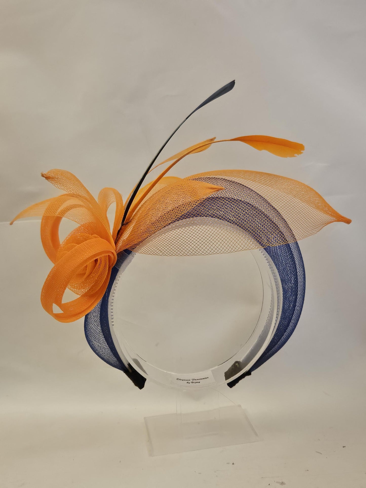 Bandeau de tête orange et bleu marine pour mariage, courses, Tea Party et occasions spéciales. Coiffe pour invité de mariage, pour mère de la mariée. Bandeau moderne