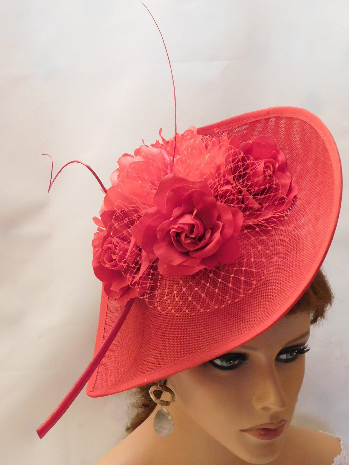 Chapeau fascinateur rouge, grand chapeau fascinateur à fleurs roses, Ascot Races Wedding Goodwood Hatinator Teardrop Fascinator Mère de la mariée - Chapeau du marié