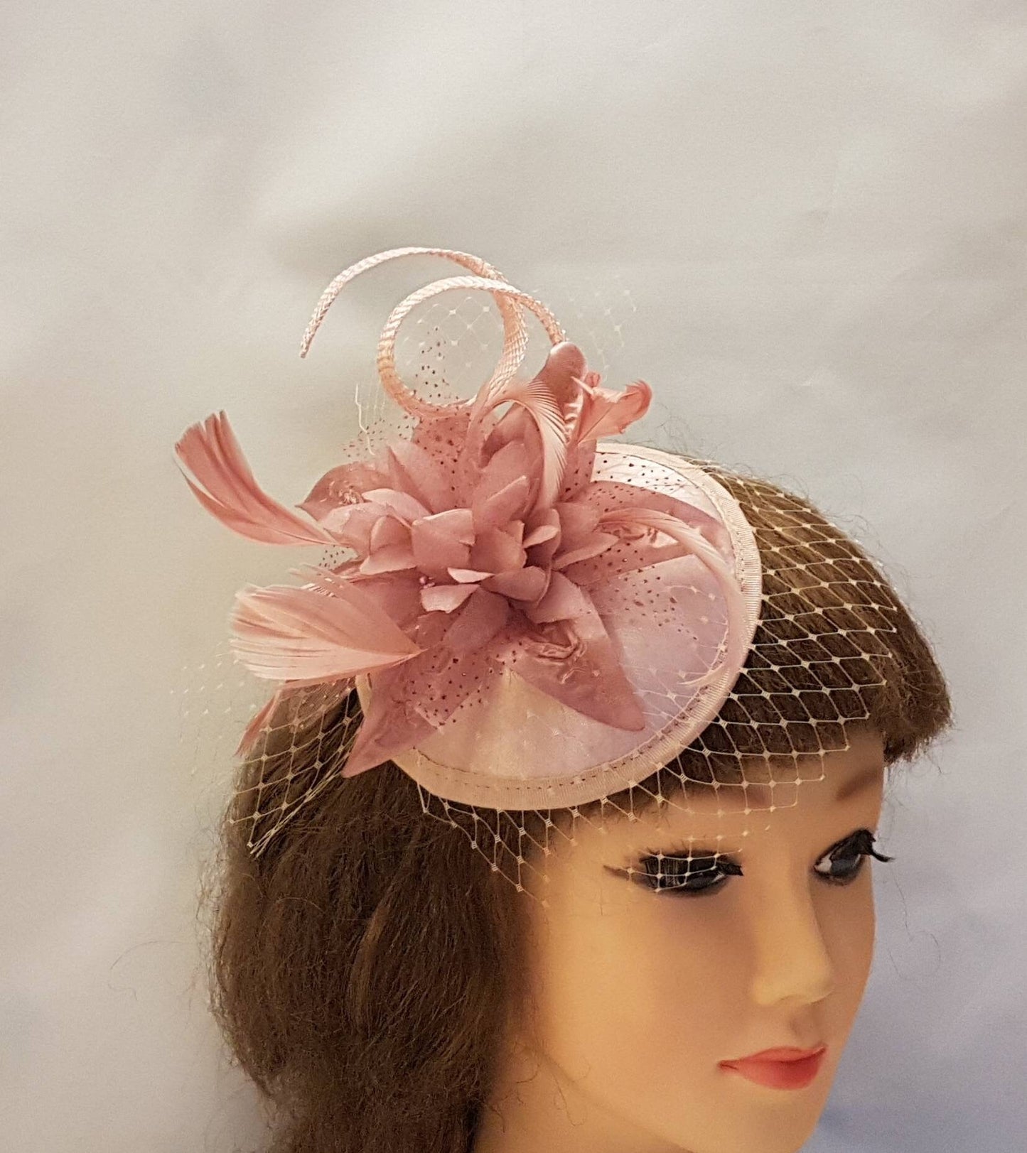 PINK FASCINATOR, Shade of Blush Pink/ROSE  Hat fascinator # Feather hat fascinator,  Race,Cocktail,Ladies day,Ascot hat  feather flower hat