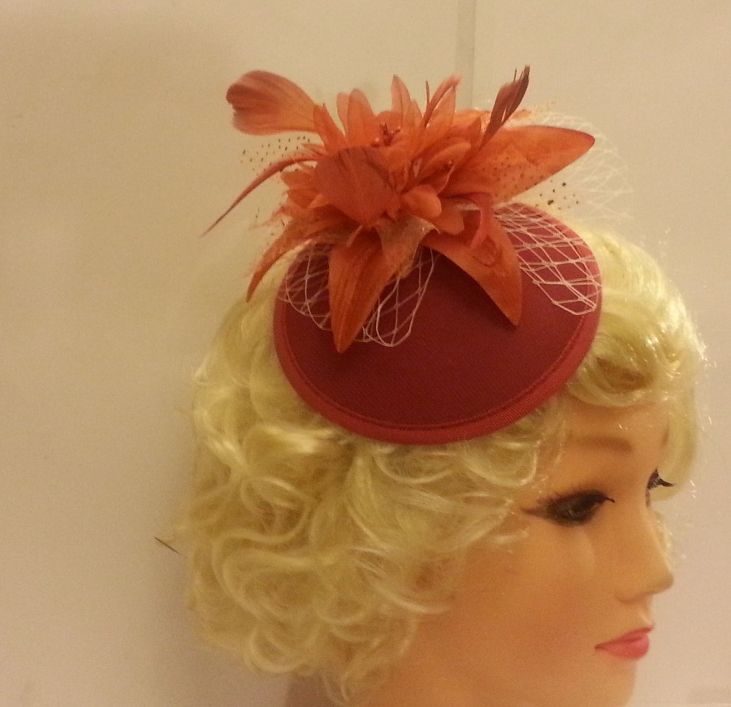 Hat, Vintage 40s 50s Hat, Terracotta /Rusty Hat, Feather fascinator,  Race Cocktail hat, Ascot Hat, Cocktail hat Rusty/Terracotta fascinator