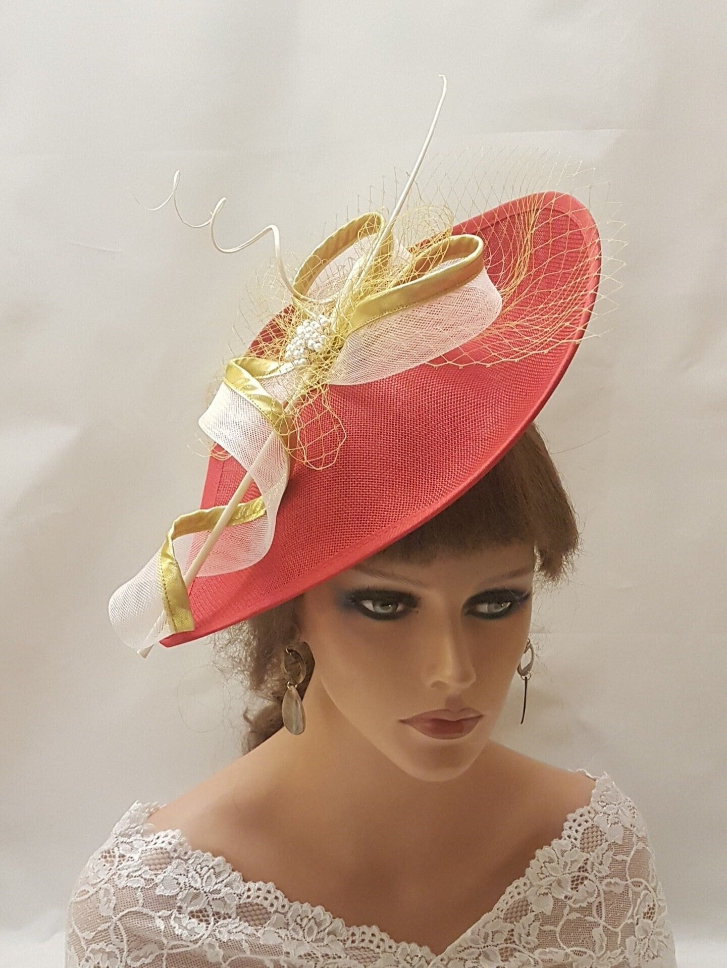 RED & GOLD Hat Fascinator Long Quill Feather Gold French Netting Wedding Ceremoney Hatinator Cocktail Ascot Mother of bride Groom Hatinator