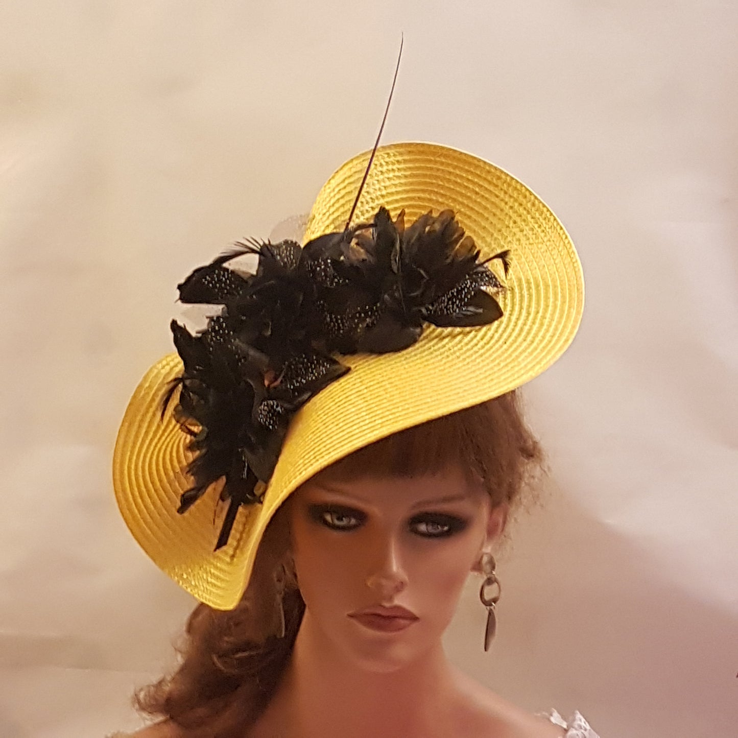 YELLOW & BLACK  #fascinator Hat Large saucer HatinatorLong quil Floral Church Derby Ascot Wedding TeaParty  Mother of Bride/Groom Hatinator