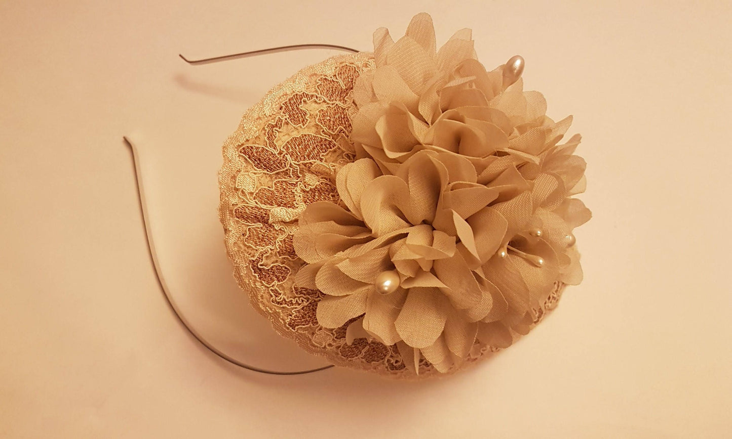 Champagne Lace Fascinator: Vintage Wedding Hairpiece