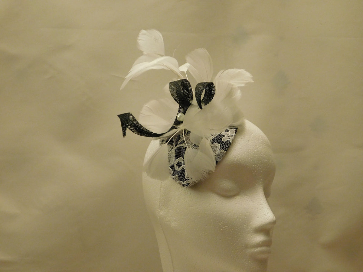 Hat Fascinator BLACK & WHITE fascinator hat, Ladies hAT Cocktail, Race,Wedding,Goodwood revival, Wedding fascinator. Feather hat fascinator