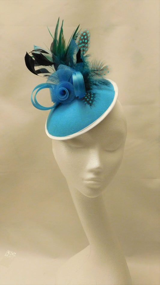 TURQUOISE BLUE Hat fascinator #Blue Feather Hat fascinator Race hat Cocktail hat Ladies Ascot Wedding hat Blue hat Fascinator