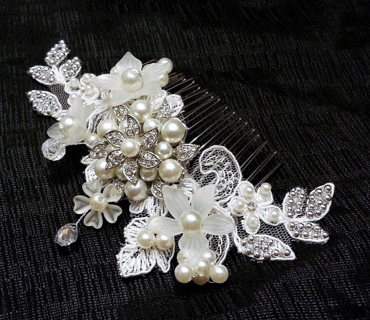 Birdcage veil White, Ivory bridal veil, Blusher veil with bridal comb. Wedding fascinator.hair accessory, 2 Pc Bridal comb & Veil.