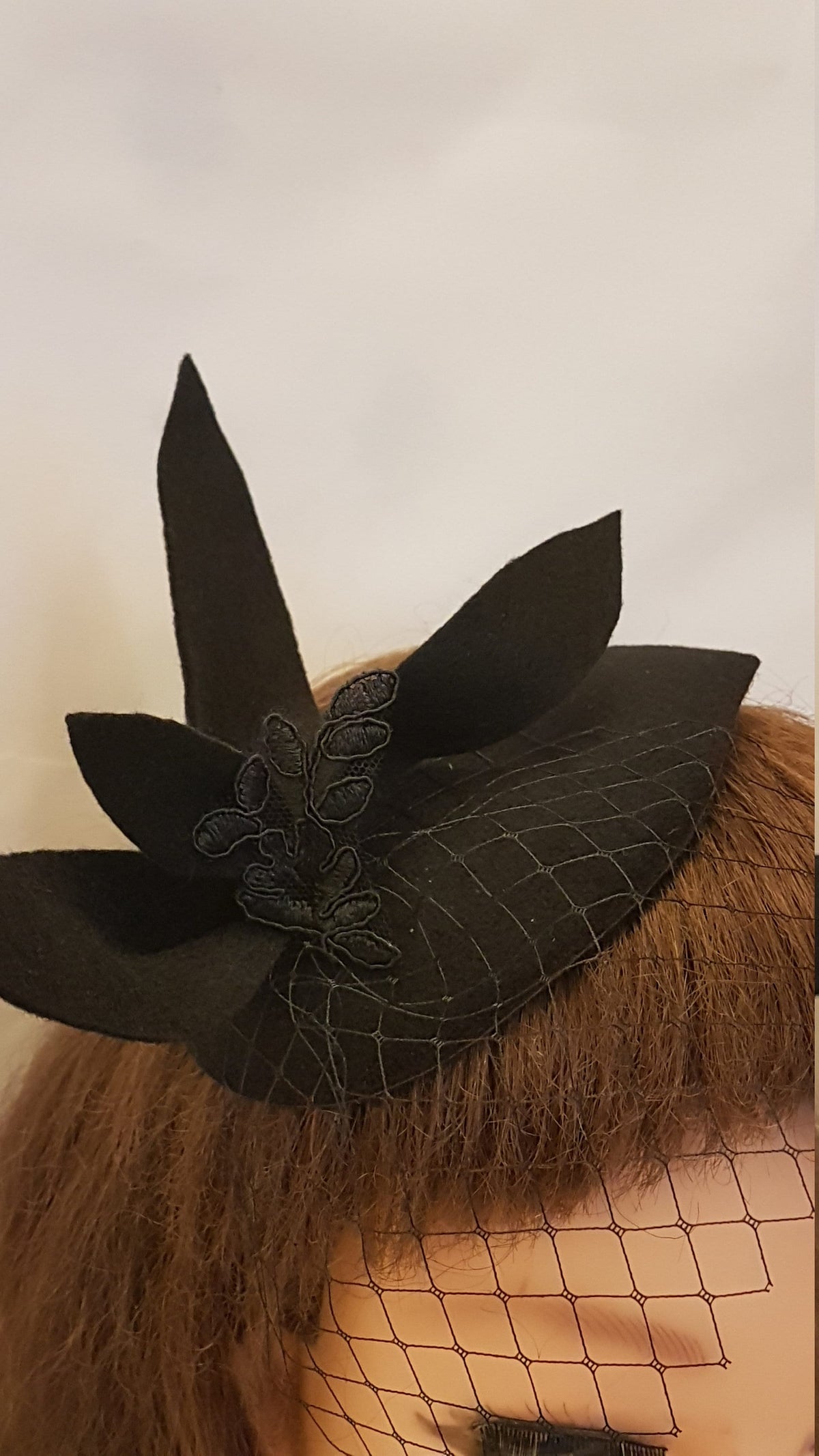 Felt Fascinator: Bridal Hair Accessory with Bow & French Net