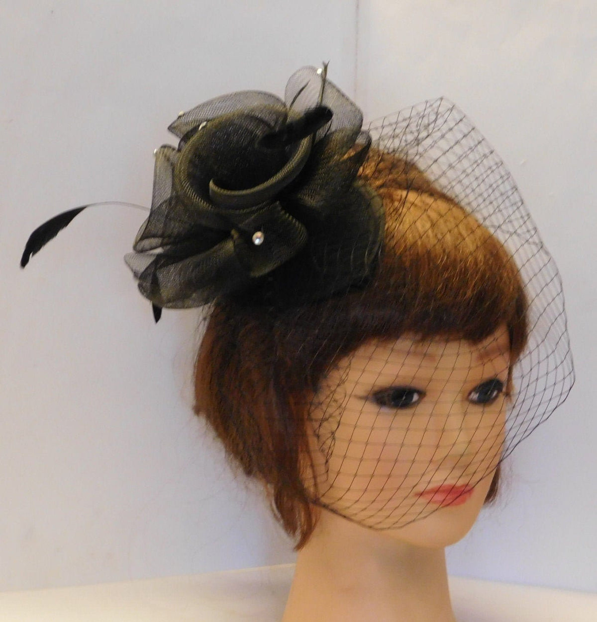 Black birdcage veil fascinator hat #Feather fascinator hat White Ivory Black bird cage veil hat fascinator for Wedding,Ceremoney,Race, Party