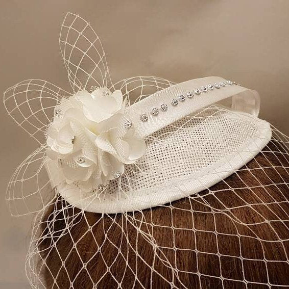Birdcage veil hat fascinator Vintage 1940-50s Fascinator MINI Veil & Hat, White, Ivory Tear drop hat birdcage veil Floral Crystal Fascinator