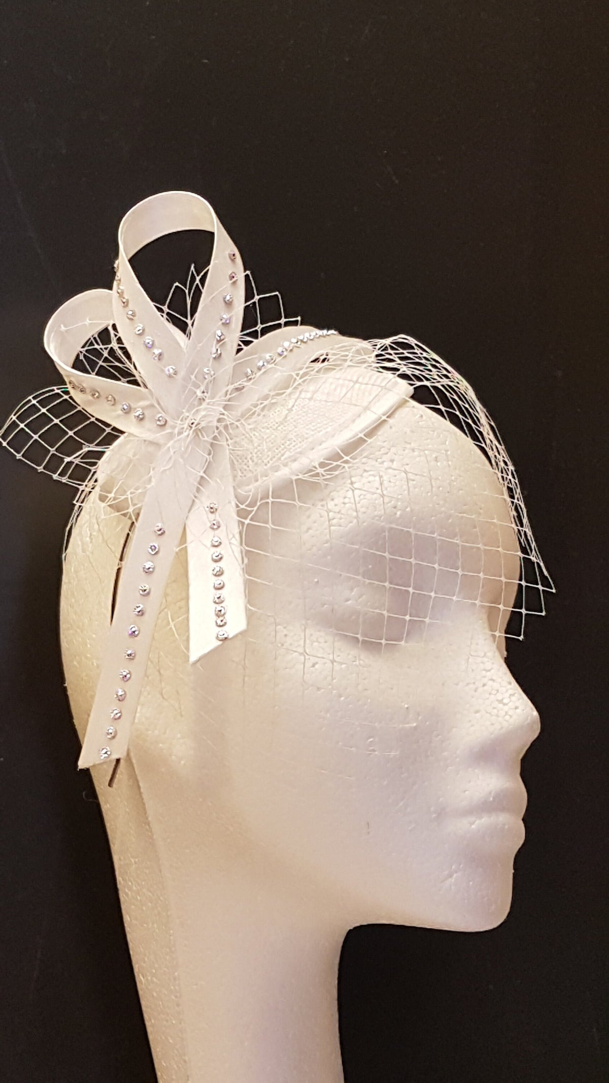 Birdcage veil Hat fascinator. 1940-50s Fascinator Bridal MINI Veil Hat with Crystal Teardrop hat Bridal White, Ivory Fascinator Headpiece