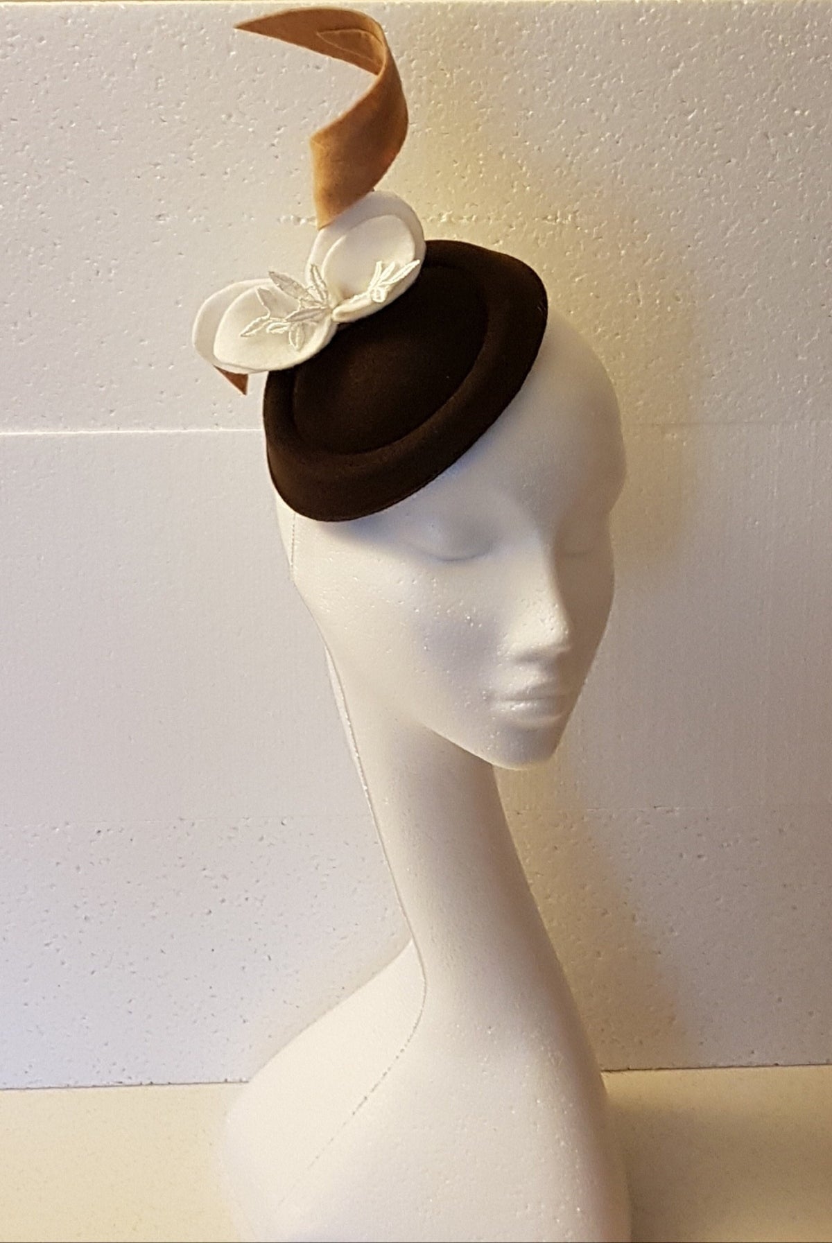 BROWN & TAN Hat fascinator. #Brown HAT fascinator with White felt leaves.Ascot hat fascinator,Wedding Race,Cocktail Church hat fascinator