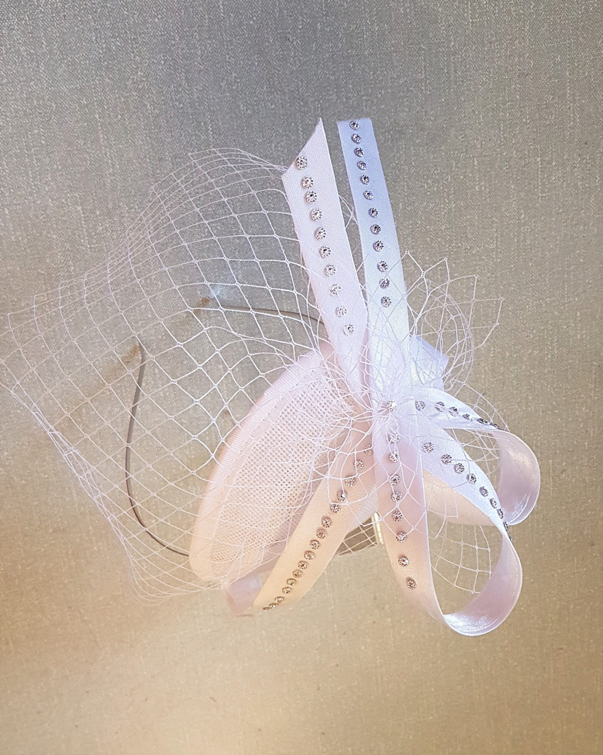 Birdcage veil Hat fascinator. 1940-50s Fascinator Bridal MINI Veil Hat with Crystal Teardrop hat Bridal White, Ivory Fascinator Headpiece