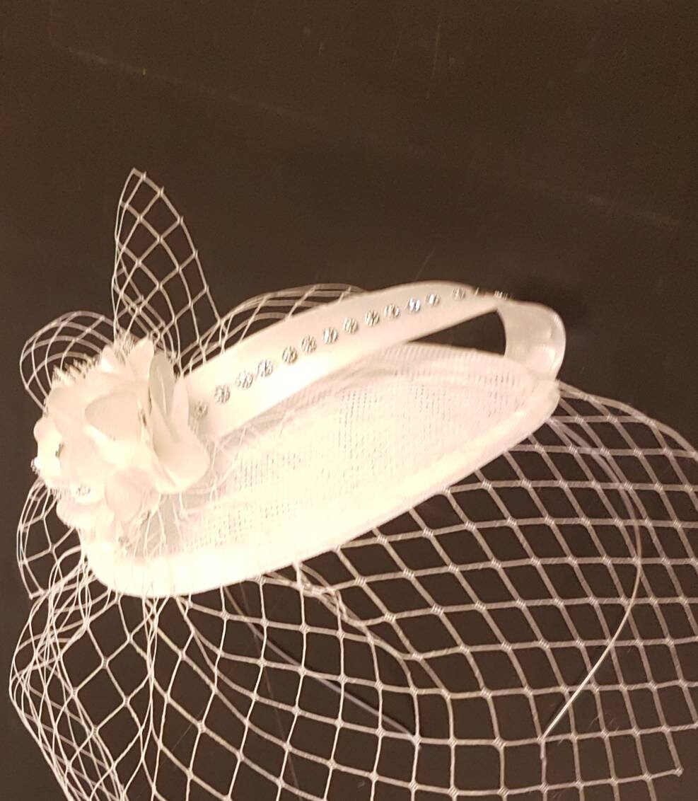Vintage Style Birdcage Veil Fascinator: Teardrop Mini Hat, Crystal Satin Loops