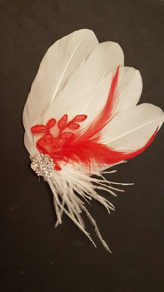 Bridal Hair Clip Bridal Feather Fascinator, Feather Hair Piece, Wedding Hair Accessory, ivory feather hair clip, Bridal feather fascinator